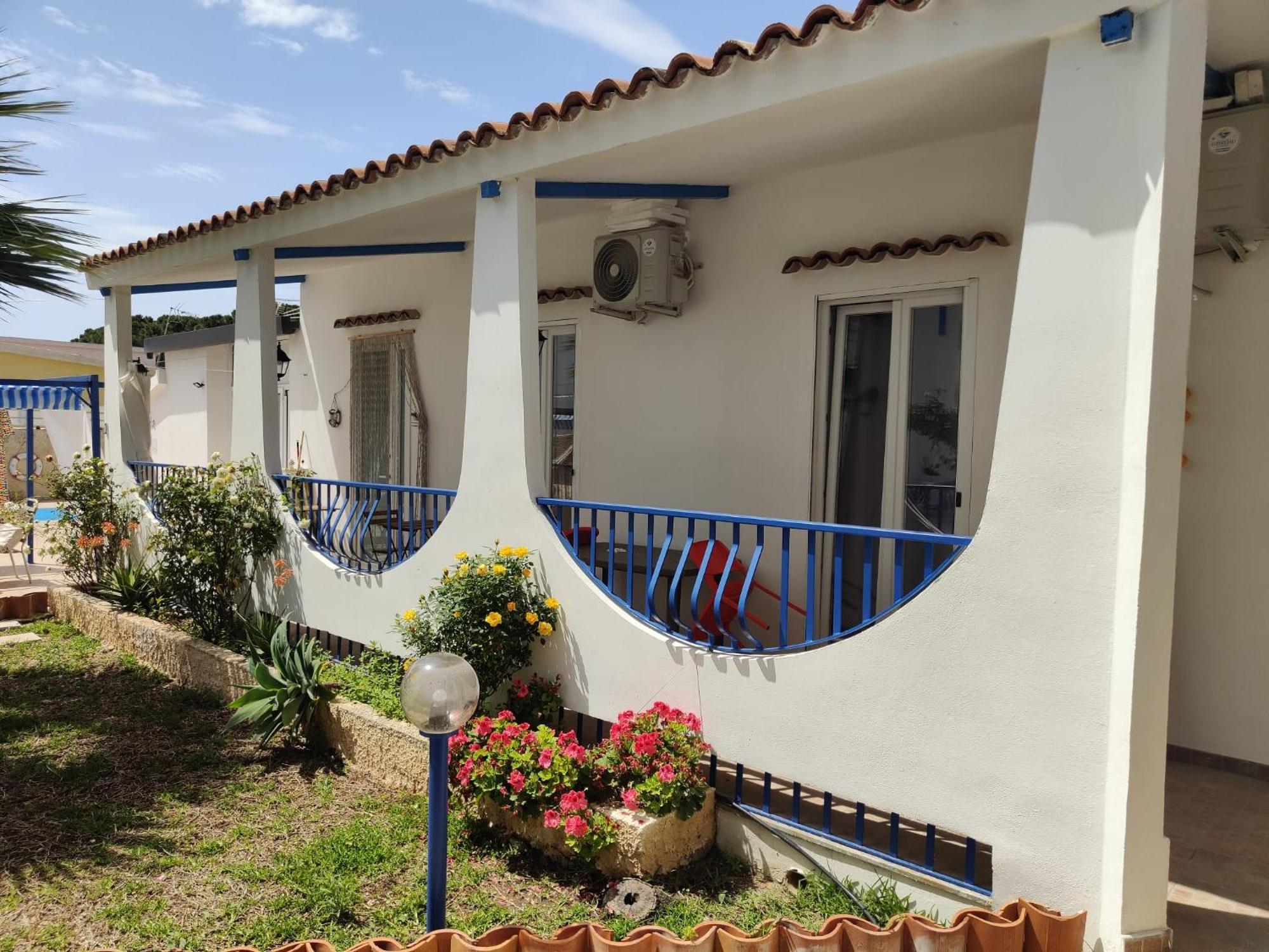 Pool Seaside Relais - Ville Ninfea, Marea, Rosa E Cassiopea Fontane Bianche Exterior foto